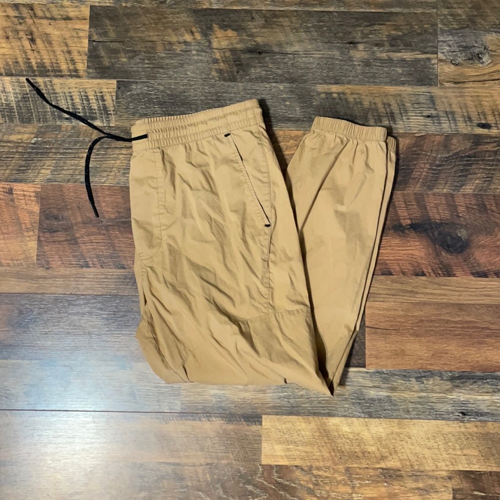 American Eagle Men’s jogger